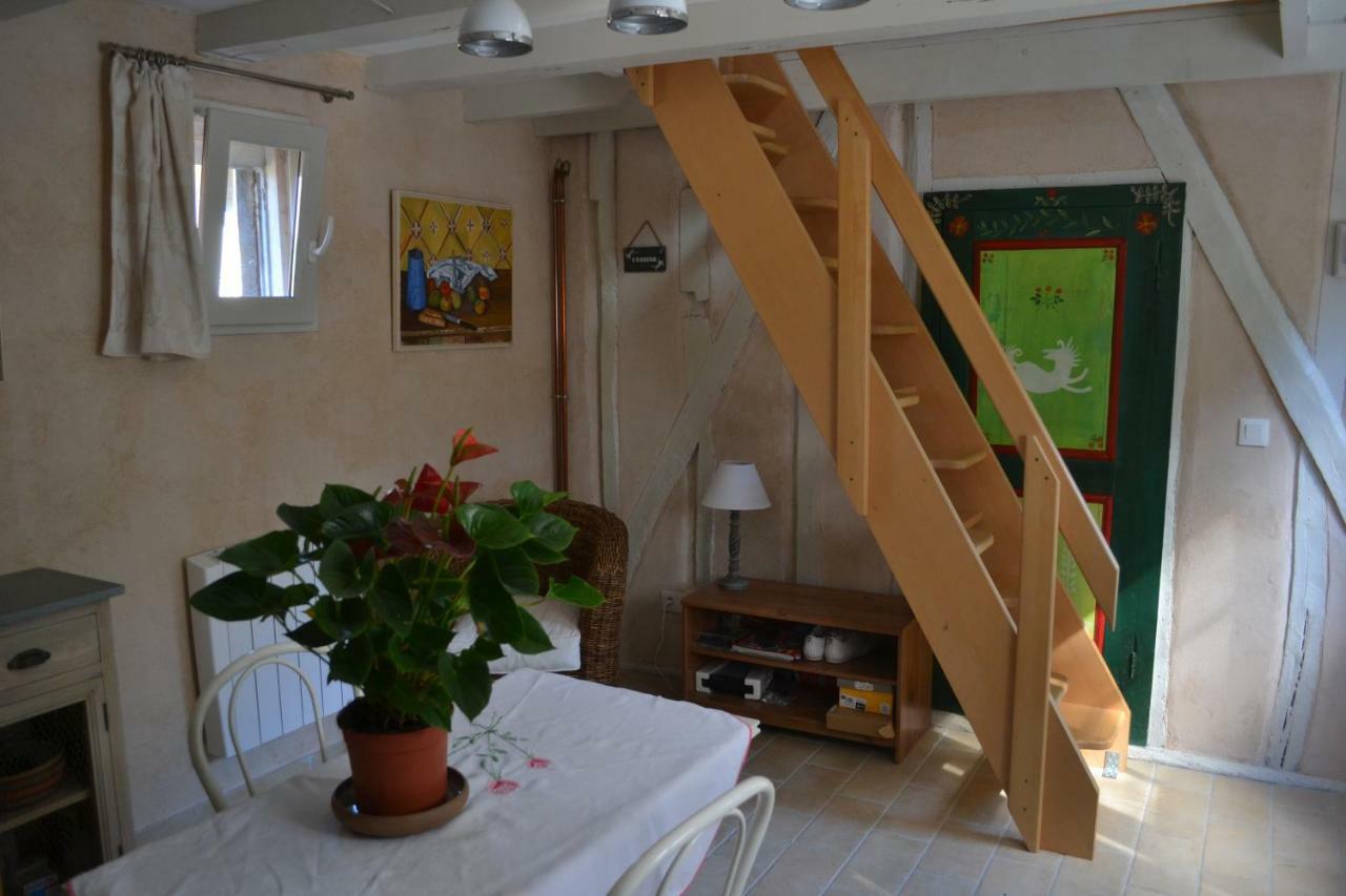 La Licorne Bed & Breakfast Lamarche-Sur-Saone Luaran gambar